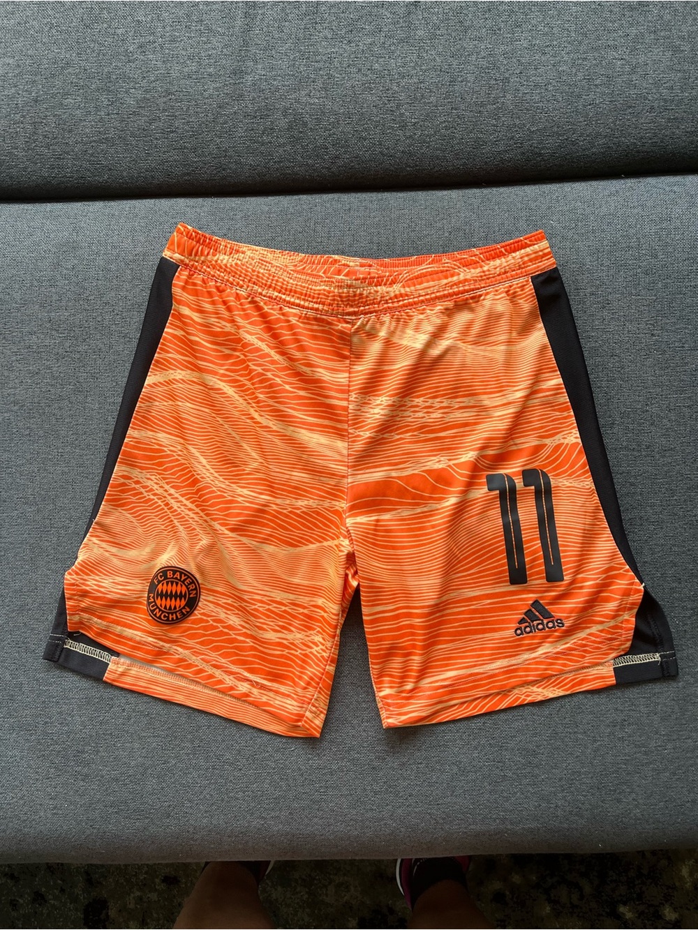 Adidas FC Bayern München Goalkeeper Shorts Youth M 152 #11 acid orange